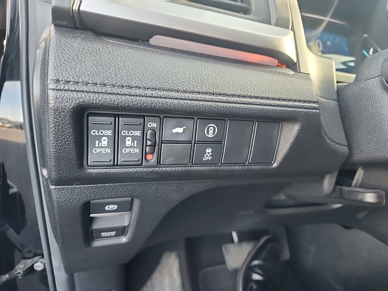 Used 2024 Honda Odyssey Sport image 16