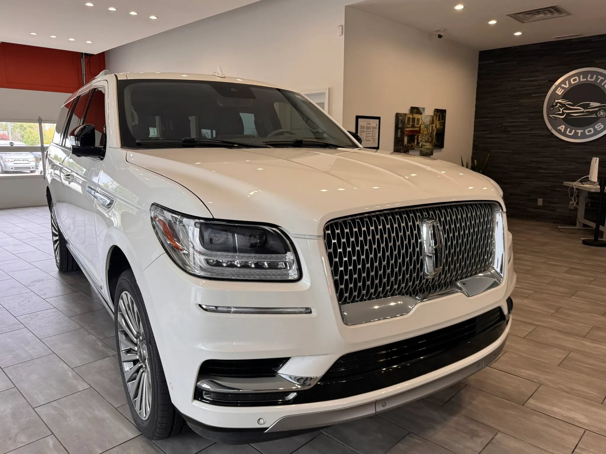 Used 2020 Lincoln Navigator L Reserve w/ Luxury Package AWD/4WD image 1