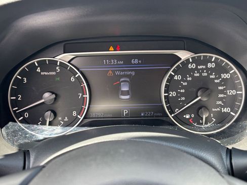 Used 2025 Nissan Altima 2.5 SV FWD image 40