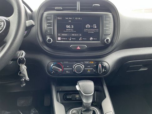 Used 2023 Kia Soul LX w/ Option Group 015 image 17
