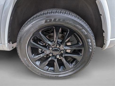 Used 2021 Jeep Grand Cherokee Laredo X image 24