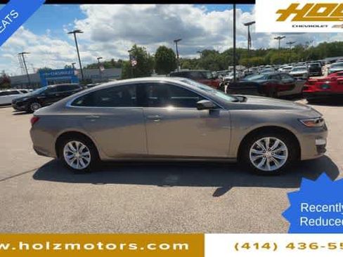 Certified 2022 Chevrolet Malibu LT w/ Leather Package FWD image 9