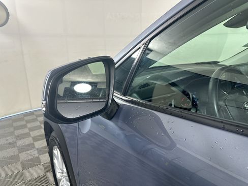 Used 2022 Toyota Corolla Cross LE FWD image 10
