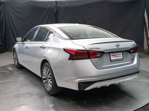 Used 2024 Nissan Altima 2.5 SV AWD/4WD image 11