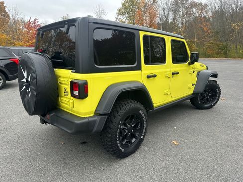 Used 2023 Jeep Wrangler Unlimited w/ Cold Weather Group image 8