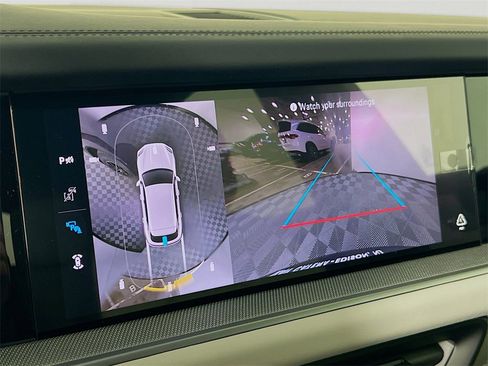 New 2026 Porsche Cayenne Base image 17