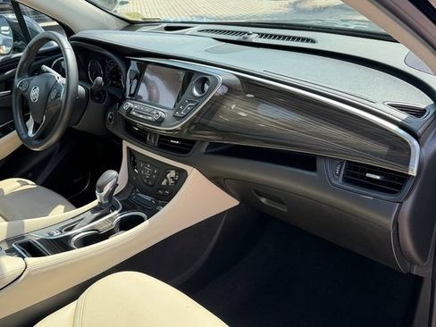 Used 2020 Buick Envision Premium w/ Driver Confidence Package AWD/4WD image 18