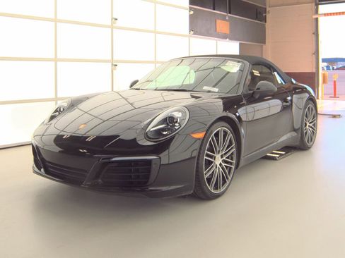 Used 2019 Porsche 911 Carrera image 5
