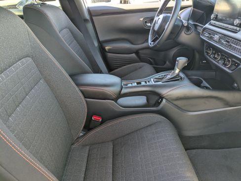 Used 2024 Honda HR-V Sport image 12