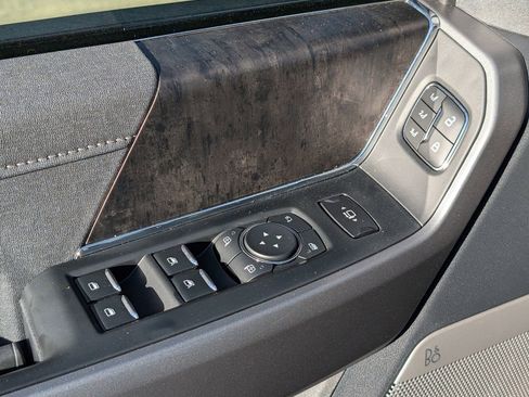 New 2026 Ford F250 Lariat w/ Black Appearance Package image 63