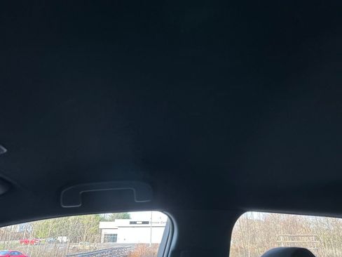 Certified 2024 Toyota Corolla SE image 22