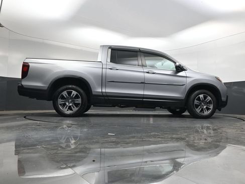 Used 2018 Honda Ridgeline RTL-T image 37