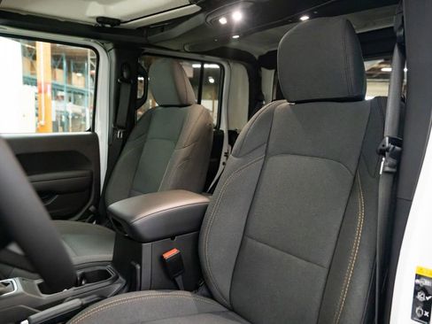 New 2026 Jeep Gladiator Sport image 21