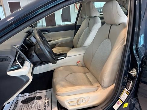 Used 2018 Toyota Camry LE FWD image 20