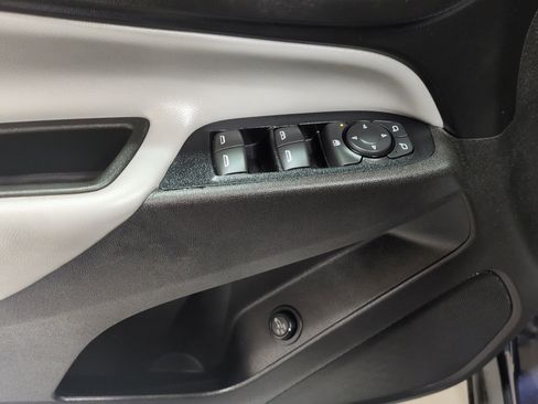 Used 2018 Chevrolet Equinox LT AWD/4WD image 19