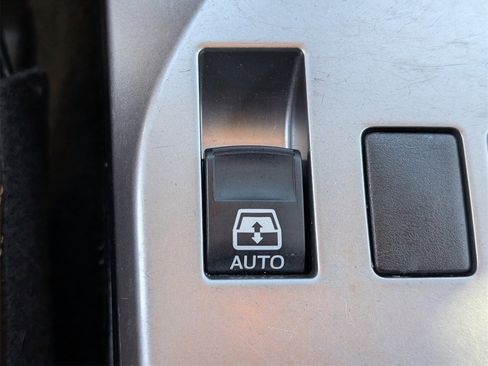 Used 2021 Toyota 4Runner Limited image 21