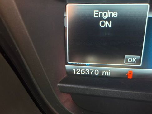 Used 2015 Ford Explorer XLT w/ Equipment Group 202B AWD/4WD image 31