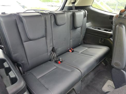 Used 2023 Subaru Ascent Limited AWD/4WD image 16