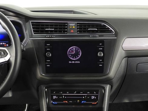 Used 2022 Volkswagen Tiguan SE image 26