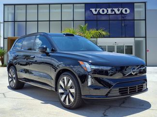 Used 2025 Volvo EX90 Ultra video 1