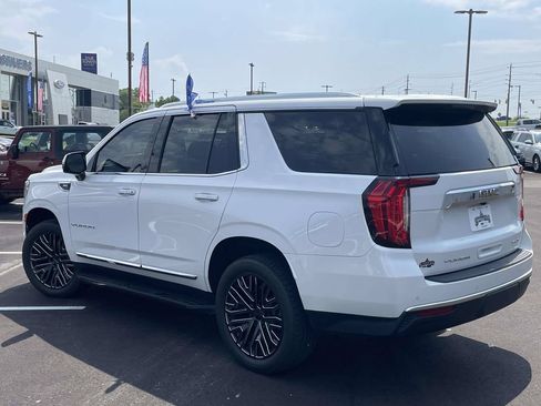 Used 2022 GMC Yukon SLT w/ SLT Premium Package RWD image 5