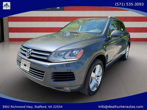Used 2013 Volkswagen Touareg VR6 AWD/4WD image 1