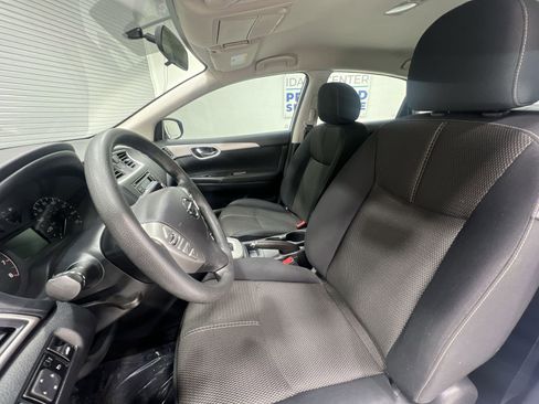 Used 2015 Nissan Sentra S image 11