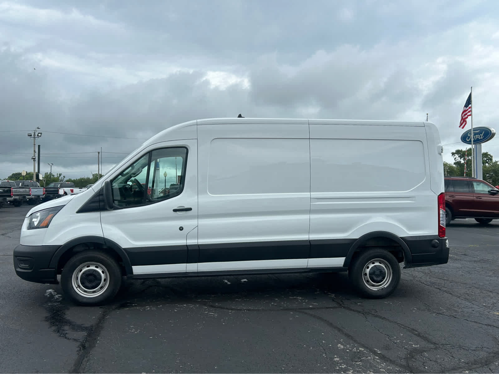 Used 2024 Ford Transit 250 148 Medium Roof w/ Load Area Protection Package RWD image 1