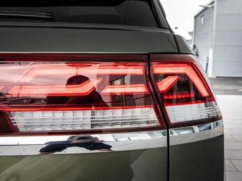 Used 2026 Volkswagen Atlas Cross Sport SE FWD image 15