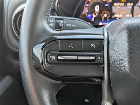 Certified 2024 Chevrolet Colorado LT w/ LT Convenience Package image 21