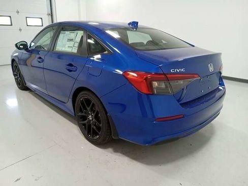 Used 2024 Honda Civic Sport image 5
