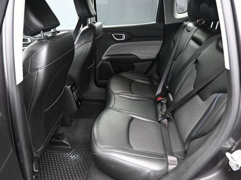 Used 2022 Jeep Compass Latitude w/ Convenience Group image 12