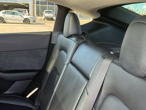 Used 2023 Tesla Model Y Long Range AWD/4WD image 16