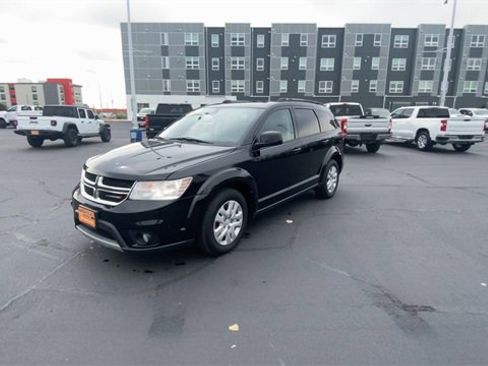 Used 2019 Dodge Journey SE w/ Connectivity Group image 4