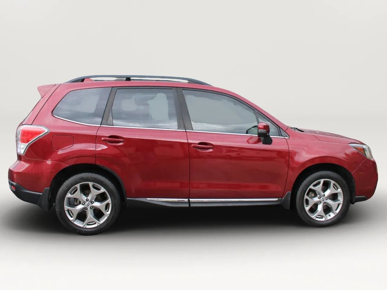 Used 2018 Subaru Forester 2.5i Touring AWD/4WD image 11