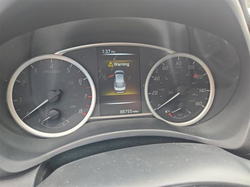 Used 2018 Nissan Sentra S image 8