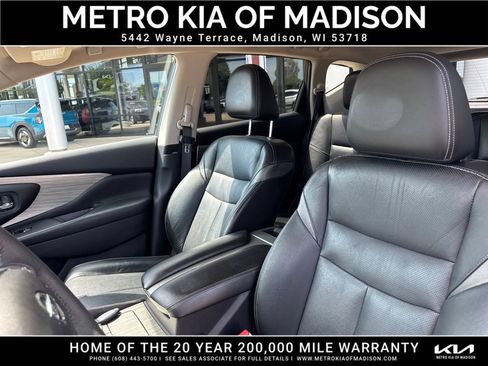 Used 2015 Nissan Murano Platinum w/ Platinum Technology Package AWD/4WD image 17
