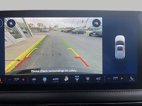 Used 2024 Lincoln Corsair AWD w/ Towing Package image 23