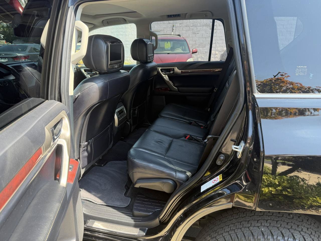 Used 2012 Lexus GX 460 w/ Comfort Plus Pkg AWD/4WD image 7