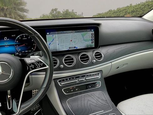 Used 2021 Mercedes-Benz E 450 4MATIC All-Terrain Wagon w/ Premium Package image 9