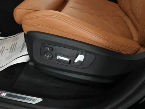 Used 2023 BMW X5 xDrive45e w/ M Sport Package image 10