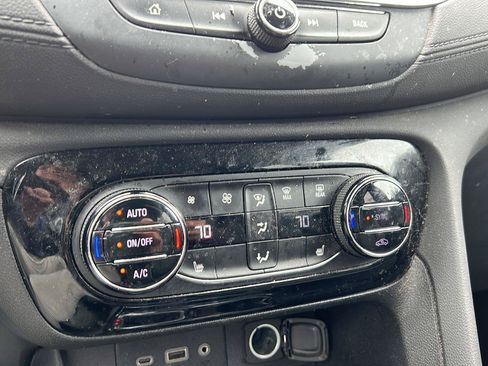 Used 2023 Buick Encore GX Select FWD image 16