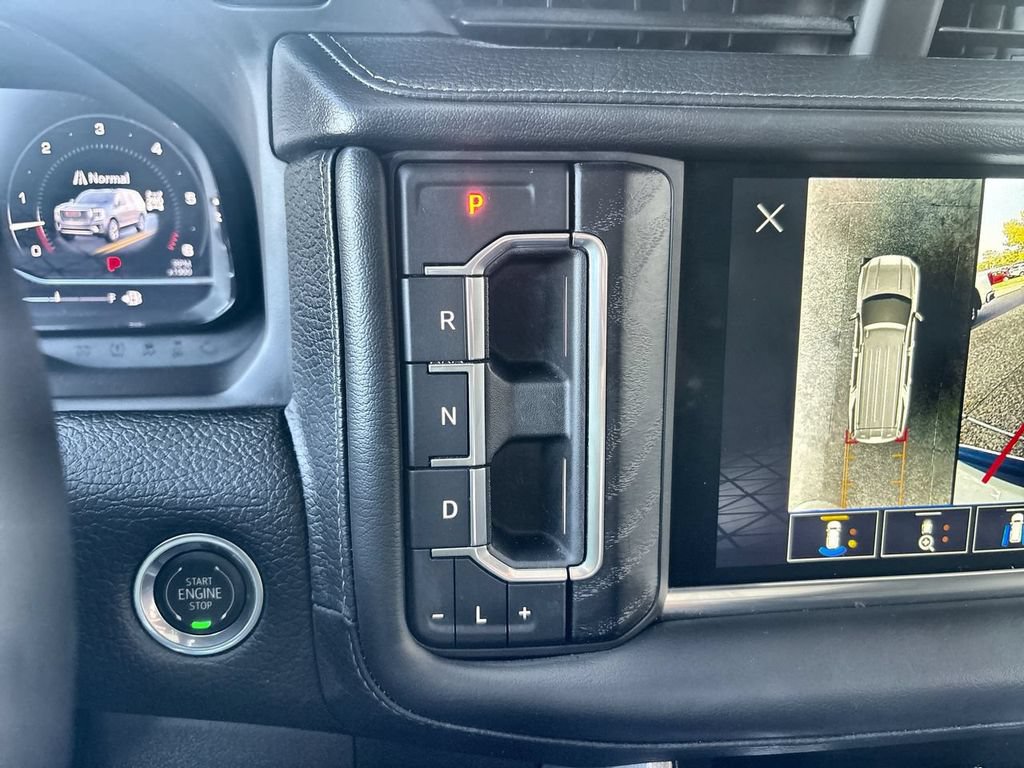 Certified 2024 GMC Yukon XL Denali AWD/4WD image 16