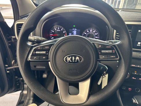 Used 2022 Kia Sportage LX FWD image 17