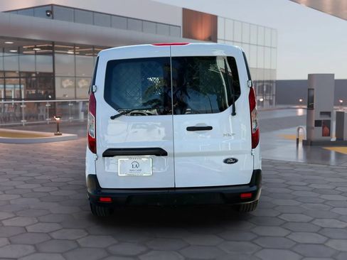 Used 2019 Ford Transit Connect XLT FWD image 5