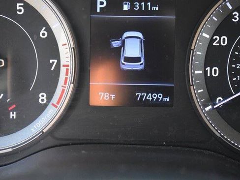 Used 2020 Hyundai Venue SEL FWD image 34