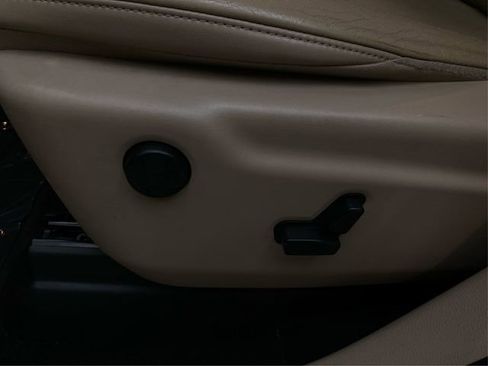 Used 2014 Jeep Grand Cherokee Limited w/ Trailer Tow Group IV image 23