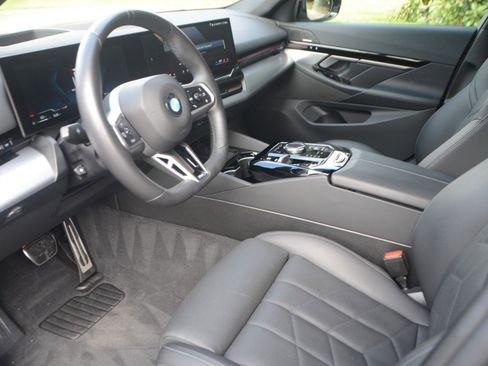 Used 2026 BMW 530i xDrive 530i xDrive M-Sport ($69,800) image 2