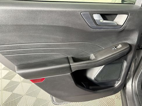 Used 2021 Ford Escape SEL image 31