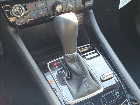 New 2026 Jeep Compass Latitude image 29